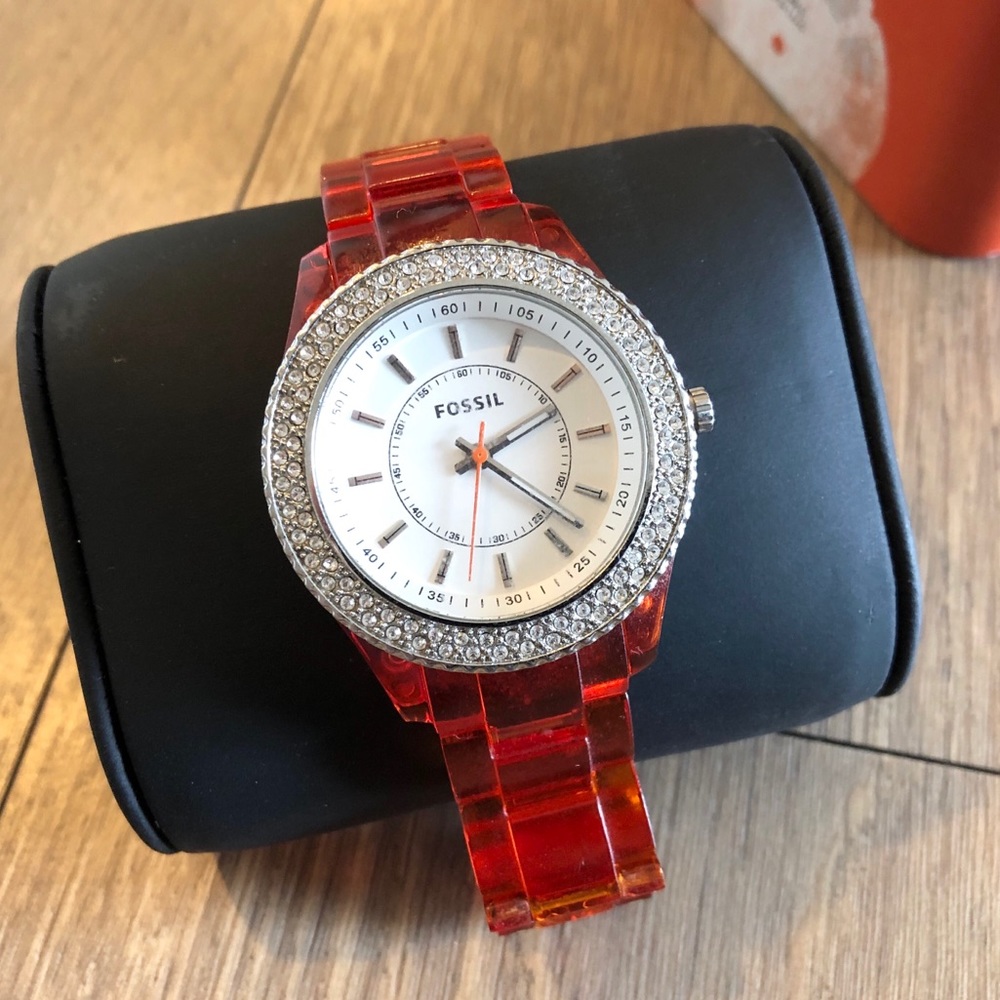 🧭 Fossil Watch 🧭